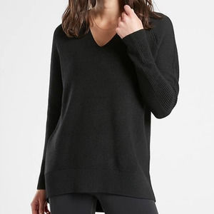 Athleta Black Hanover V-Neck Ribbed Sweater